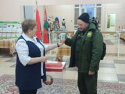 Первый голосующий на участке номер 8 г.Давид-Городка. Фото: Столинский райисполком