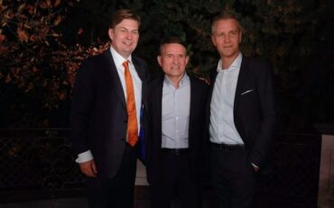 два политика от AfD Максимилиан Крах и Петр Быстронь с 