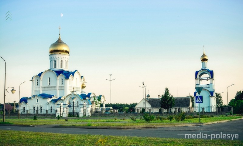 Лунинецкий храм иконы Божьей матери "Взыскание погибших" постройки 2010-х