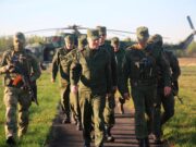 Командующий ВВС и войсками ПВО Андрей Лукьянович (в центре на первом плане) Фото: пресс-служба Минобороны