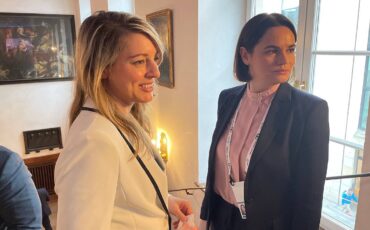 Светлана Тихановская и Мелани Жоли (февраль 2022 года) Фото: пресс-служба белорусского политика