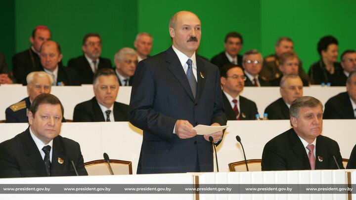 Александр Лукашенко во время третьего "Всебелорусского народного собрания", март 2006 года. Фото: пресс-служба Александра Лукашенко