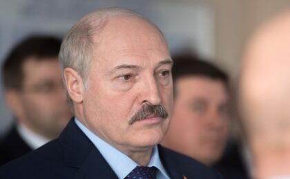 Не отретушированное фото Александра Лукашенко во время встречи с украинским президентом Петром Порошенко в Минске, 26 апреля 2017 года. Фото: Reuters / SOPA