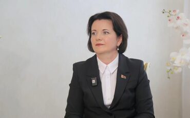 Министр труда и соцзащиты Наталия Павлюченко в эфире «Беларусь-1», 16 июня 2024 года. Скришнот: видео «Беларусь-1»