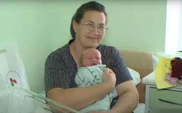 Ольга Воронич с новорожденным сыном. Фото из соцсетей