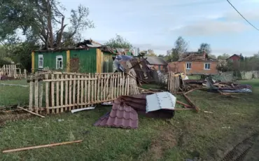 Наибольшие повреждения - в агрогородке Лопатино. Фото: Пинский телеграм