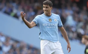 Родри. Фото: Neal Simpson/Sportsphoto/Allstar via Getty Images