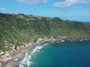 Назван уютный европейский остров без массового наплыва туристов / скриншот