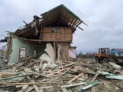 После снесения здания детской библиотеки площадка в центре города освободилась