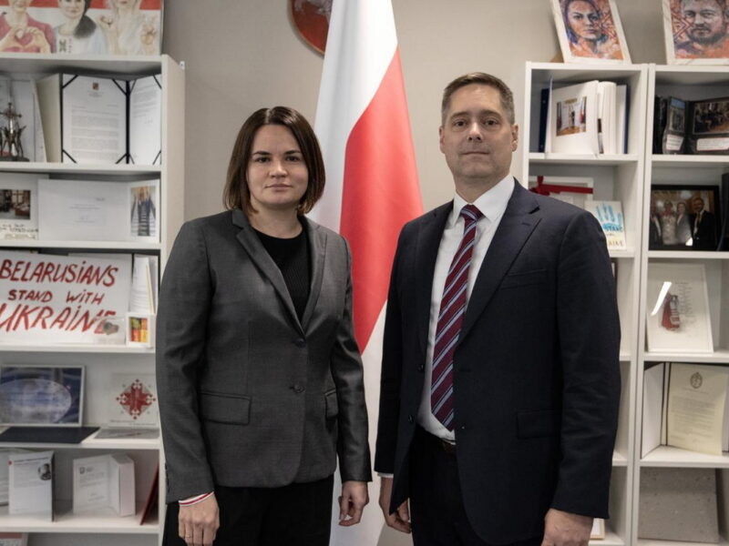 Встреча Светланы Тихановской и Криса Смита 13 февраля 2025 года в Вильнюсе. Фото: t.me/tsikhanouskaya