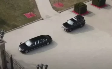 Момент использования компьютерной графики в видео трансляции церемонии инаугурации Александра Лукашенко. Скриншот: youtube.com/@ont_by