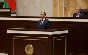 Министр внутренних дел Беларуси Иван Кубраков во время представления законопроекта «О ратификации Протокола о внесении изменений в Договор государств — участников Содружества Независимых Государств о межгосударственном розыске лиц от 10 декабря 2010 года», Минск, 2 апреля 2025 года. Фото: t.me/housegovby Министр внутренних дел Беларуси Иван Кубраков во время представления законопроекта «О ратификации Протокола о внесении изменений в Договор государств — участников Содружества Независимых Государств о межгосударственном розыске лиц от 10 декабря 2010 года», Минск, 2 апреля 2025 года. Фото: t.me/housegovby