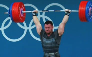 Евгений Тихонцов завоевал золотую медаль чемпионата Европы по тяжёлой атлетике / noc.by