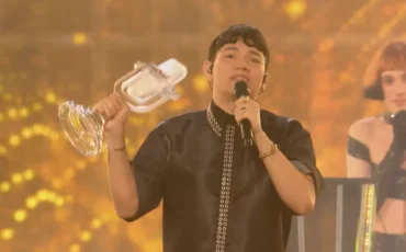 Певец JJ (Джей Джей) представлял Австрию. Скриншот трансляции