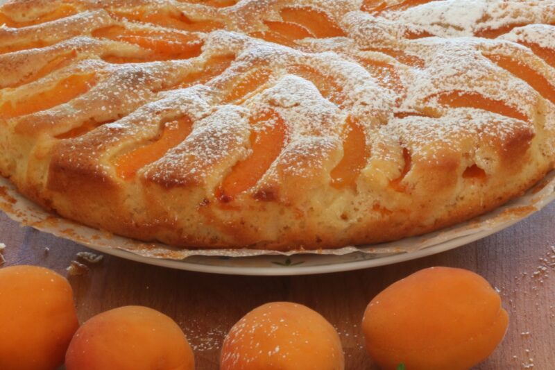 Рецепт манника с абрикосами на кефире