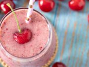 Освежающий коктейль из лимонада с черешней