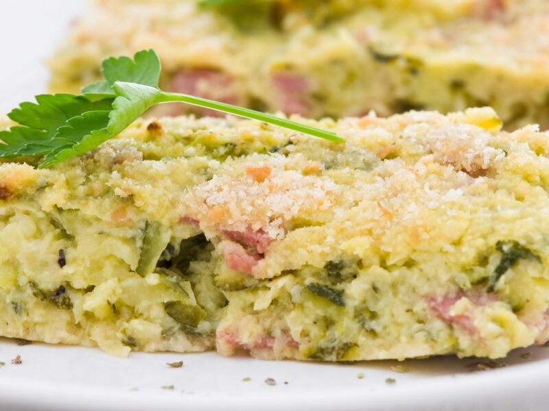 Рецепт пирога из цукини с ветчиной и сыром