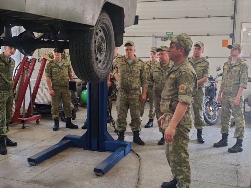 Фото : Пинский погранотряд