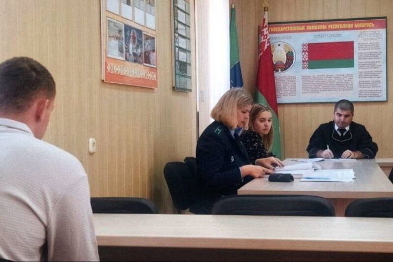 Во время заседания в Столинском райвоенкомате. Фото: местный ТГ