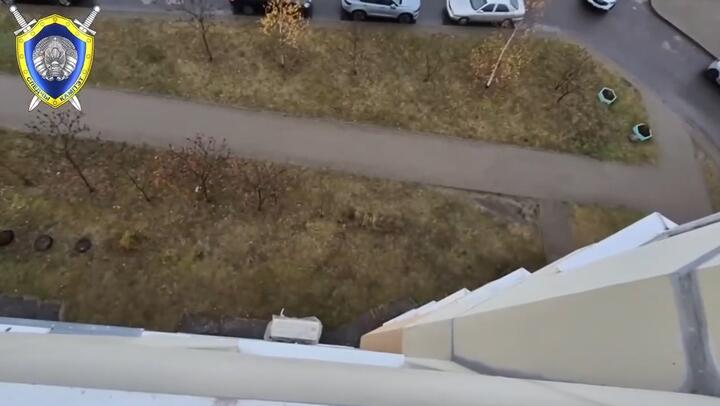 Вид из окна, из которого выпал мальчик. Ноябрь 2025 года, Минск. Фото: СК