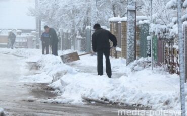 Уборка снега, фото из архива МП Уборка снега, фото из архива МП