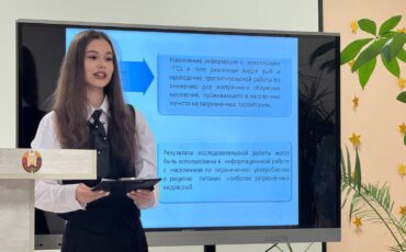 Главное фото и по тексту: Лунинецкий райисполком