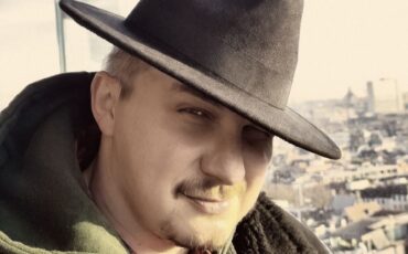 Усе фота з асабістых архіваў героя