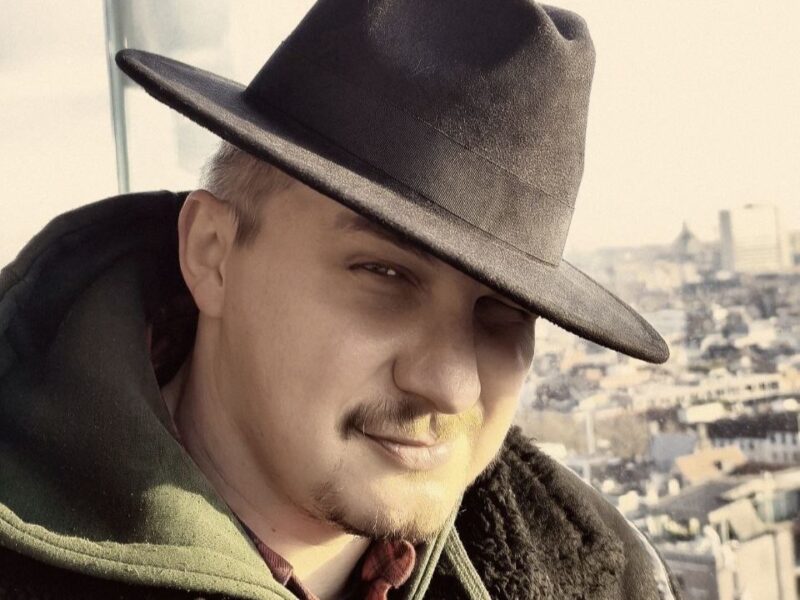 Усе фота з асабістых архіваў героя