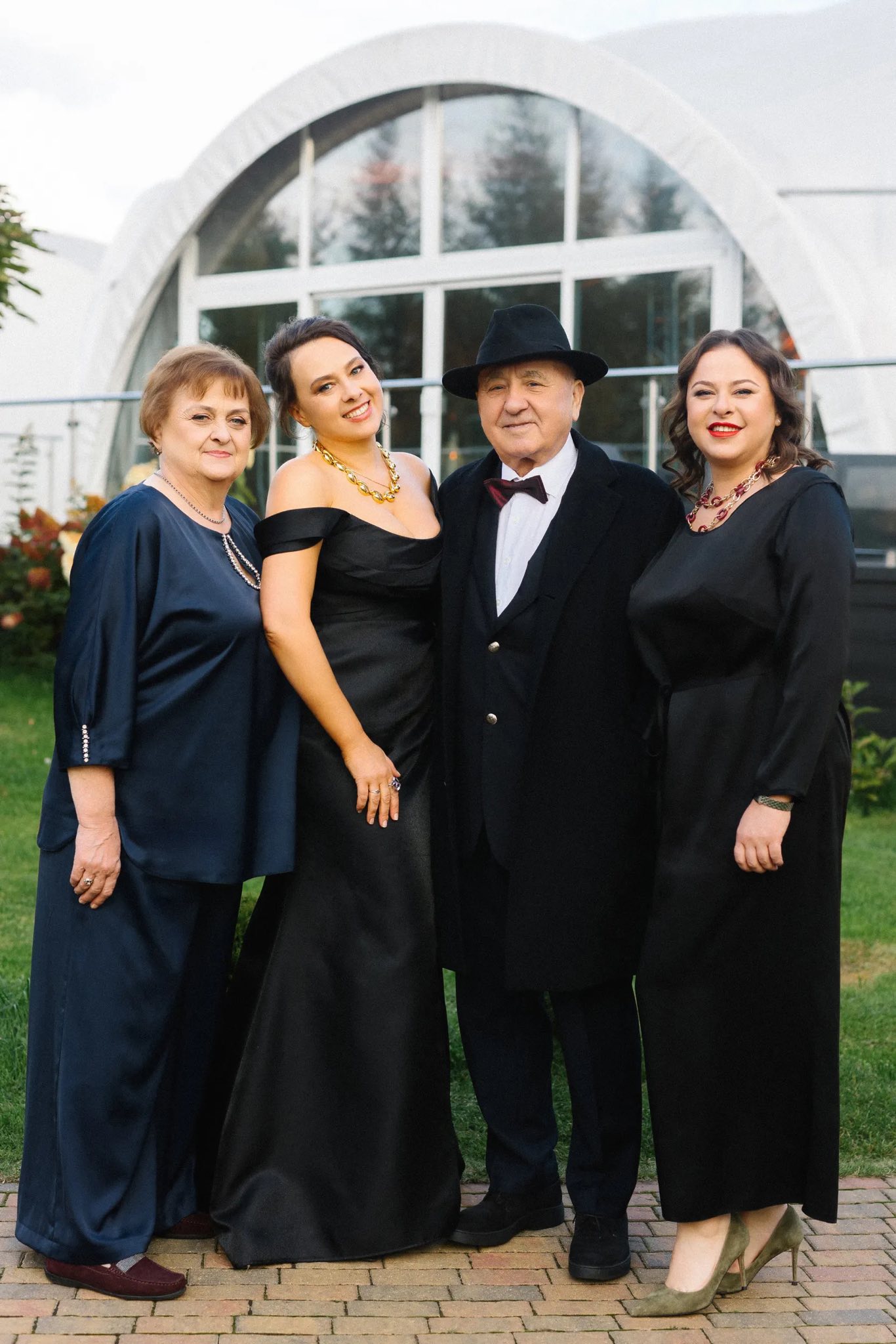 На золотой свадьбе родителей. Фото: личная страница Анны Канопацкой в ФБ