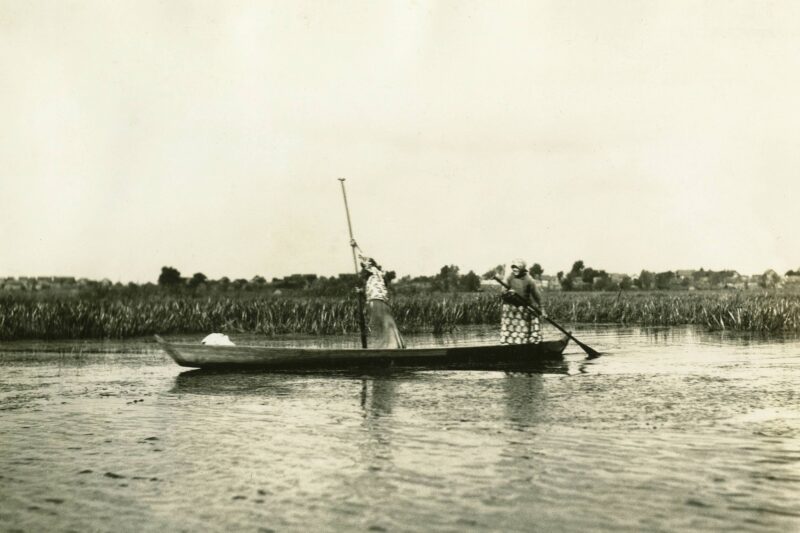 Фота галоўнае і па тэксце Луізы Арнальд Бойд