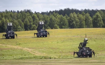 Американские зенитно-ракетные комплексы Patriot. Фото: Mindaugas Kulbis / AP