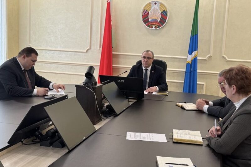 Во время заседания 2 марта. Фото: Столинский райисполком