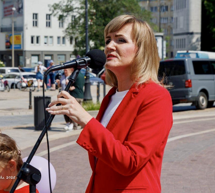 В Варшаве возле памятника Копернику, 1 июня 2025 года на день защиты детей