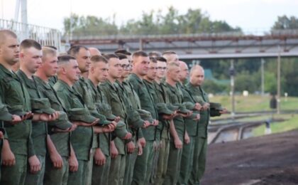 Военных из Лунинца отправляют на российский полигон Ашулук. Объявлено, что на учения