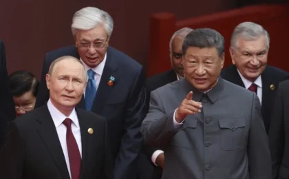 Фото: Alexander Kazakov, Sputnik, Kremlin Pool Photo via AP
