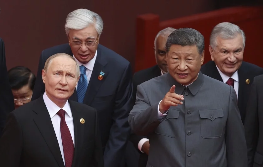 Фото: Alexander Kazakov, Sputnik, Kremlin Pool Photo via AP